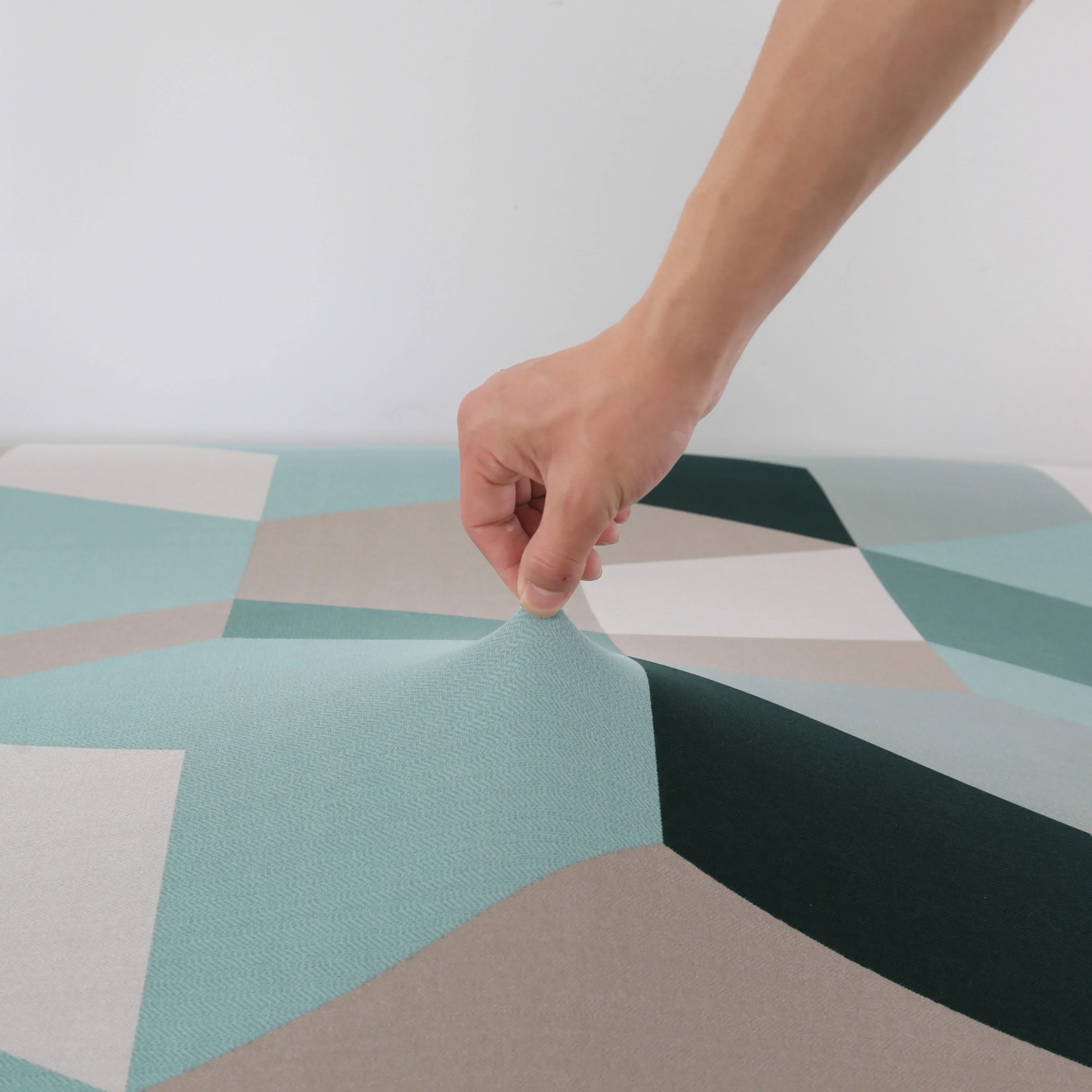 Sofa Bed Cover - Greenoo - Adaptable & Expandable - Image 3