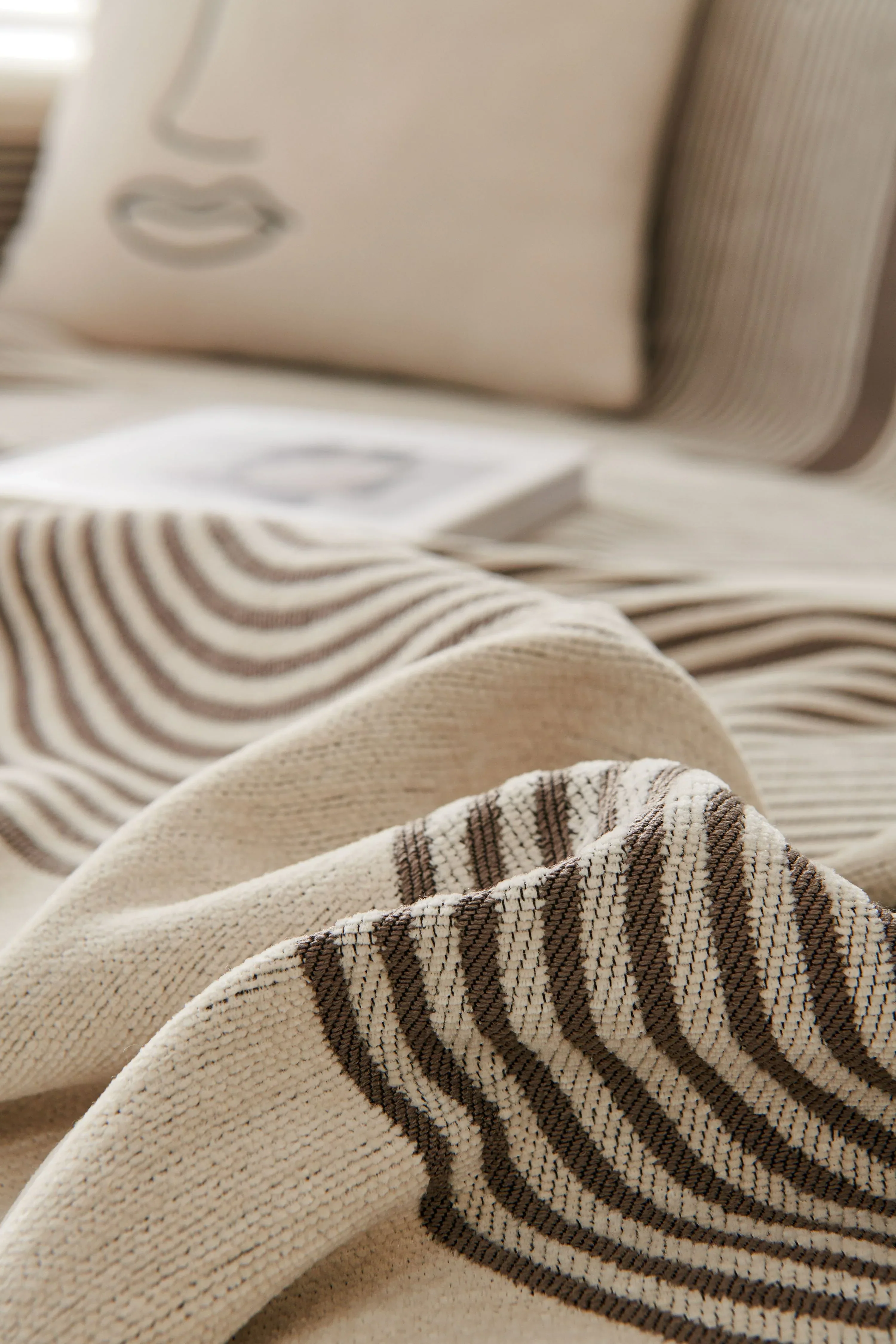 Sofa Throw - Brown Coffee - Soft Tassel Nordic Chenille - Image 5