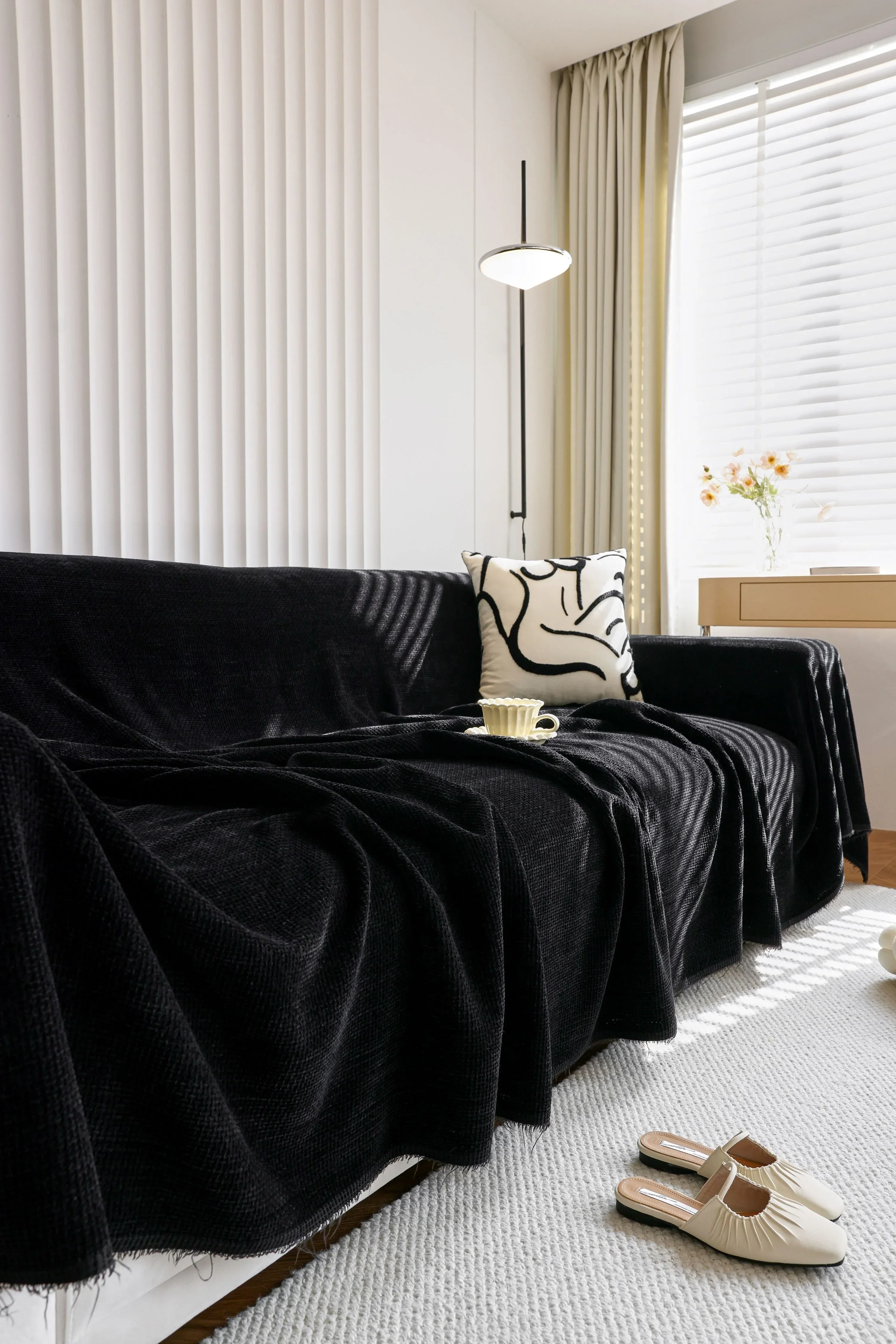 Sofa Throw - Coveri - Black - Image 3