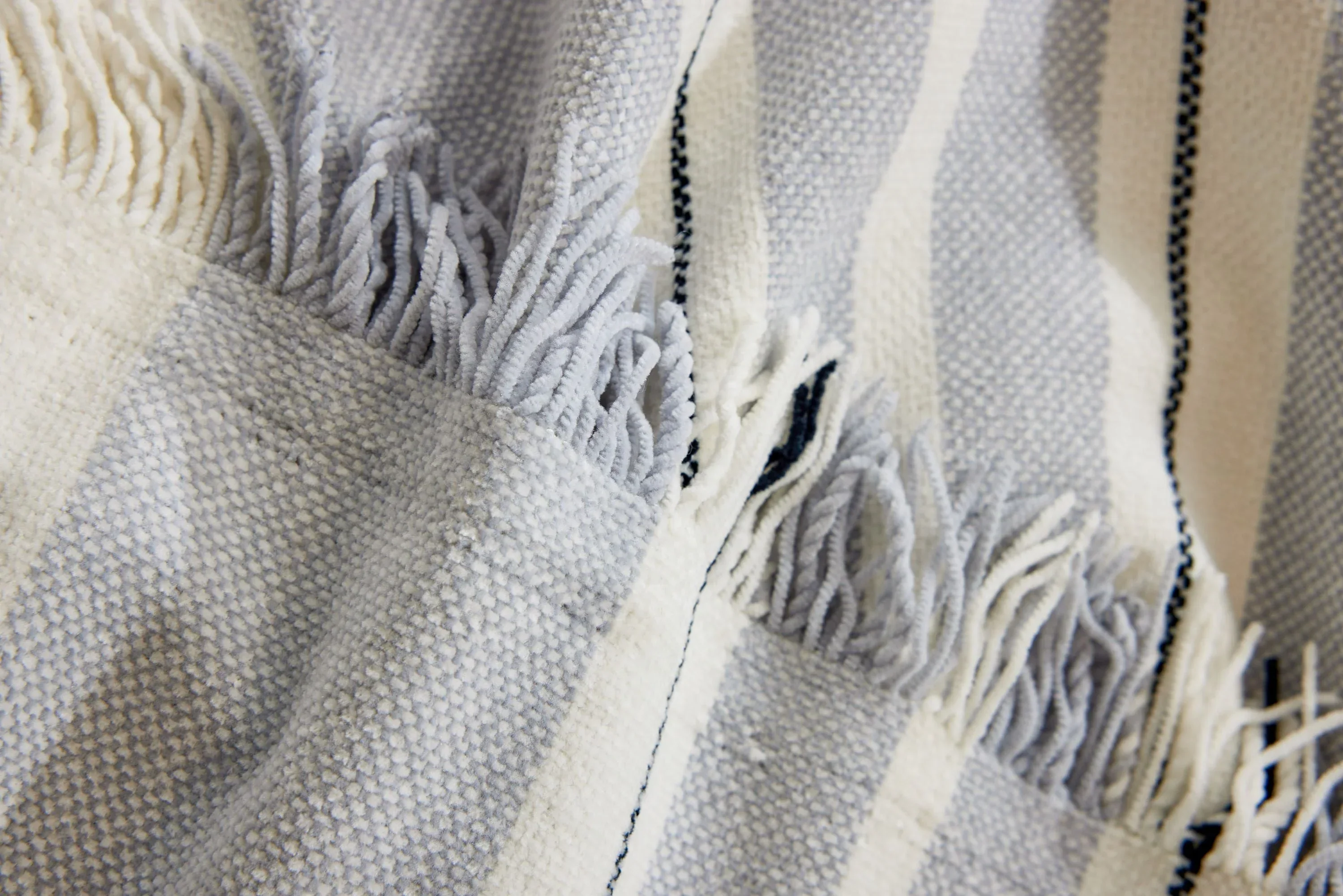 Sofa Throw - Striniara - Cross Gray - Image 5